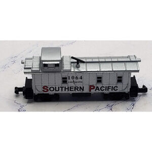 N Scale Southern Pacific Caboose #1064 Highspeed Missing Wheels